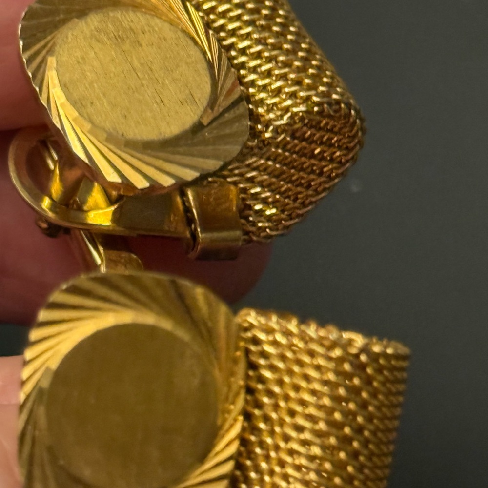 Vintage Gold Clip-On cufflinks